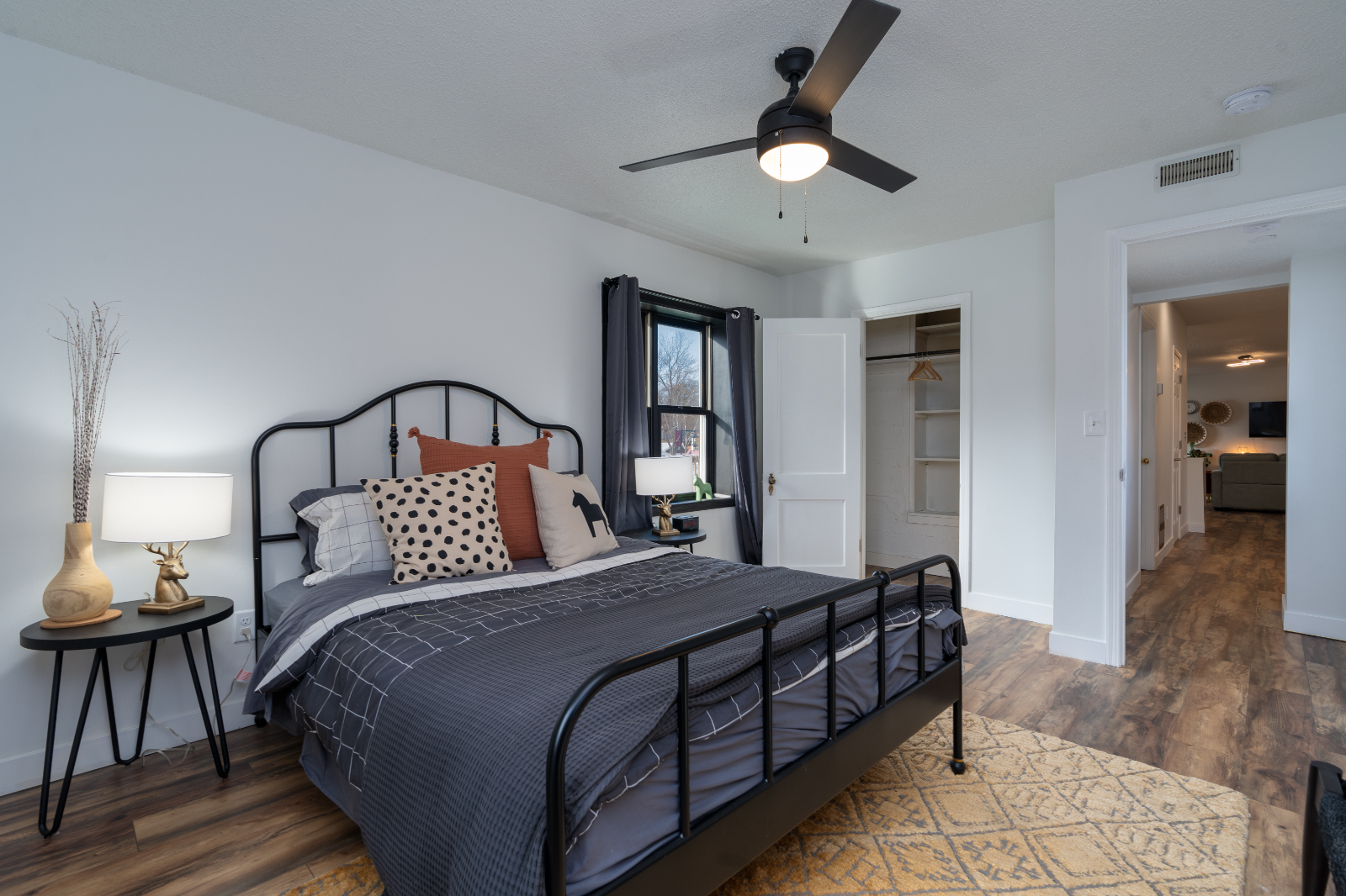 Queen bedroom and closet